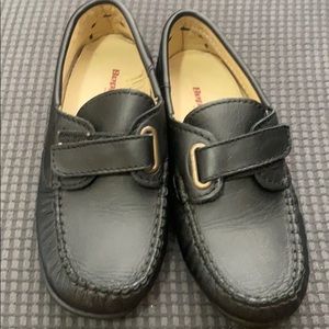 Beppi boys black loafer dress shoes 13.5
